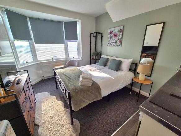 Lounge/Bedroom