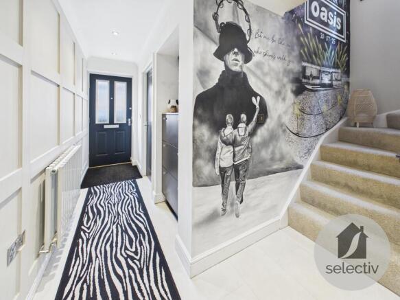 5 bed Detached for sale Image 12