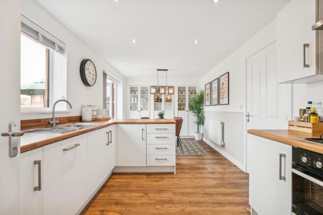 Saxon Gold Drive, Stewartby, MK43 photo 3