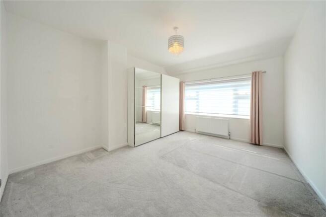 3 bed Semi-Detached for sale Image 6