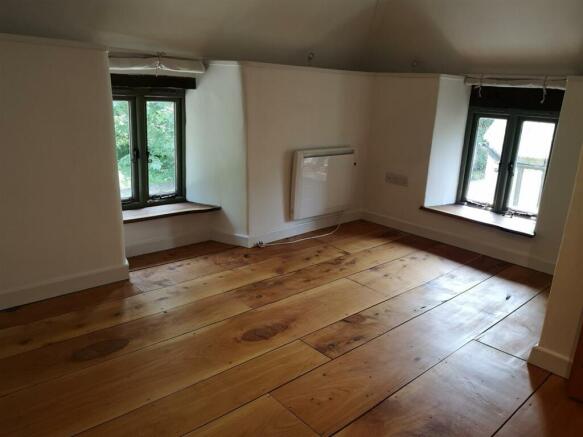 Bedroom1.jpg
