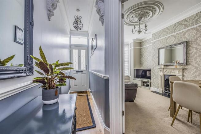 33 Paddington Road, Copnor-New Images-PorticoMarke