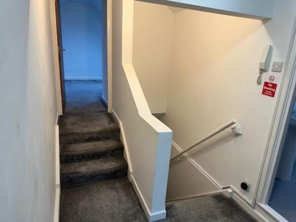1 bed Flat to rent Image 12