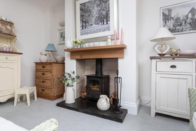 4 bed House for sale Image 6