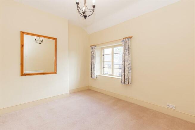 Bedroom 2.jpg