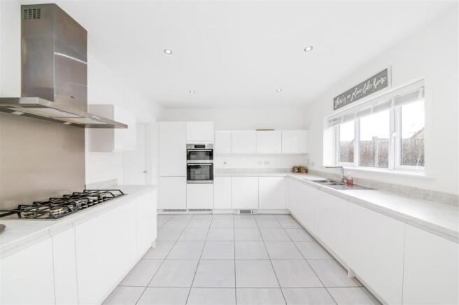 DINING/LIVING KITCHEN