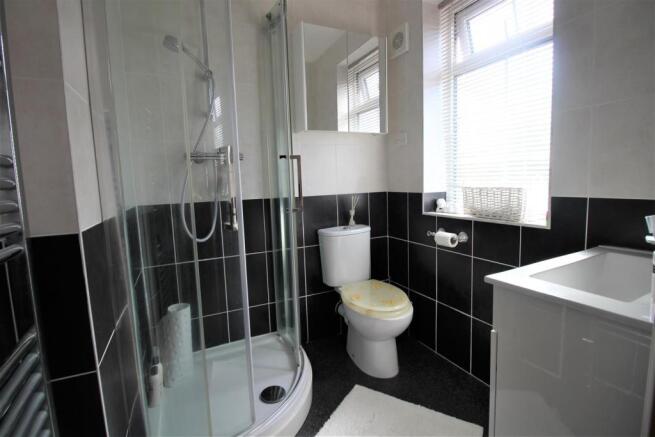 Bedroom 1 Ensuite