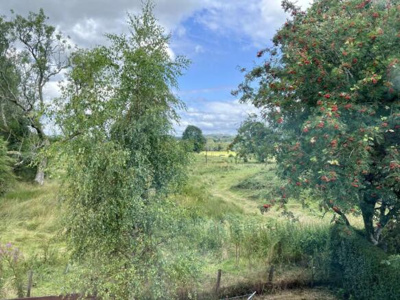 2 Carsons Knowe, New Galloway - Williamson and Hen