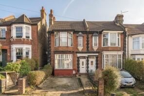 27, Wellington Gardens, Charlton SE7 7PJ