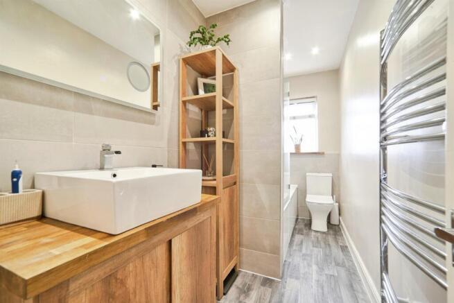 4 bed Terraced for sale Image 10