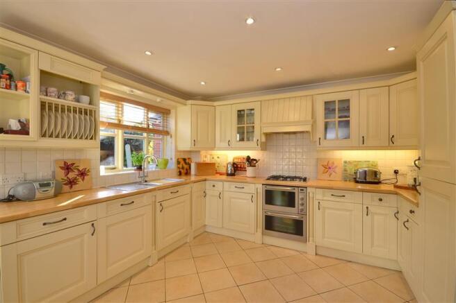 Kitchen/ Breakfast Room