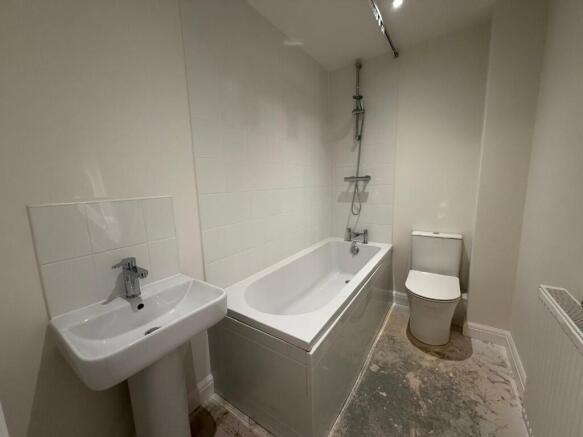 2 bed Semi-Detached for sale Image 12