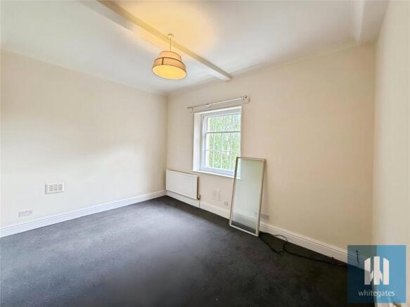 2 bed Apartment to rent Image 4