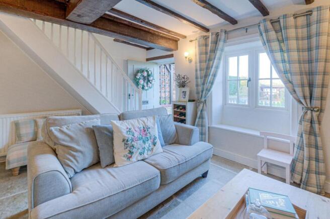 Sitting room (2).jpg