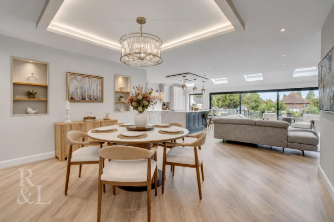 869e3579-682e-416a-a346-e7876eac513b.png