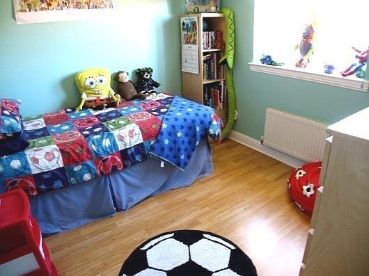 BEDROOM 04