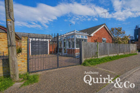 Barnards Avenue, Canvey Island, SS8
