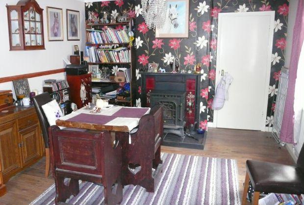 SITTING/DINING ROOM