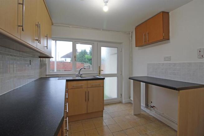 Kitchen...jpg
