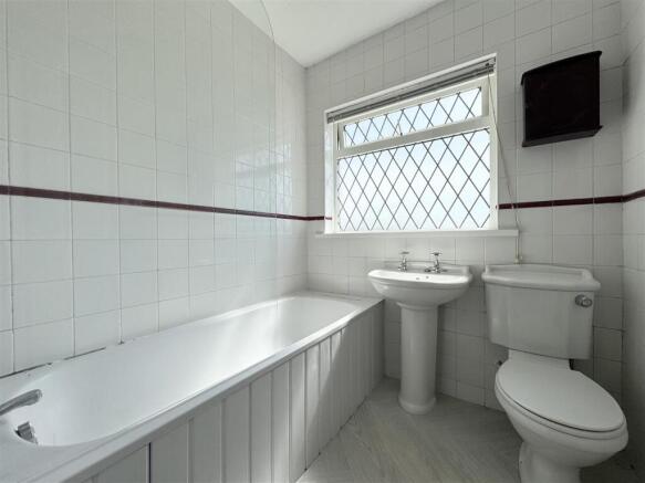2 bed Semi-Detached for sale Image 10