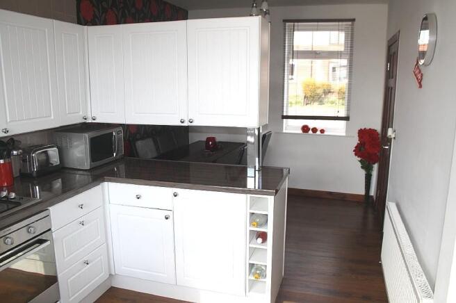 Kitchen / dining