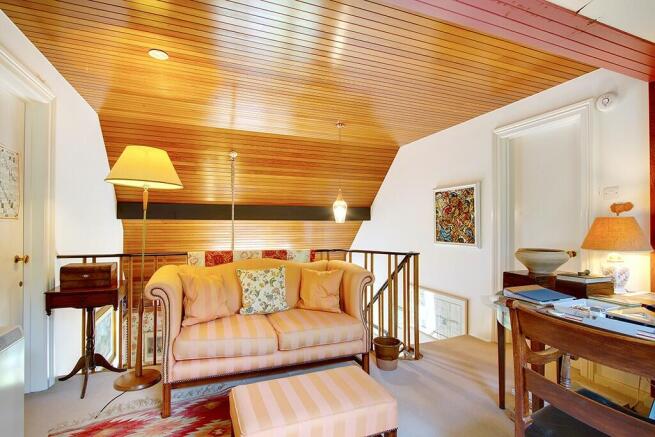 Gallery landing