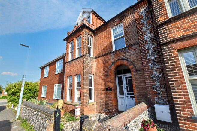 5-bed semi-detached on New Street, Sheringham, £420,000