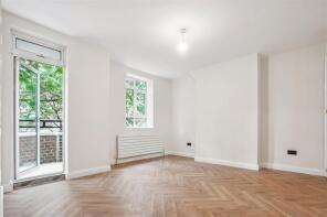 Flat 7, Knight House Alvey Estate, Huntsman Street, London SE17 1QN