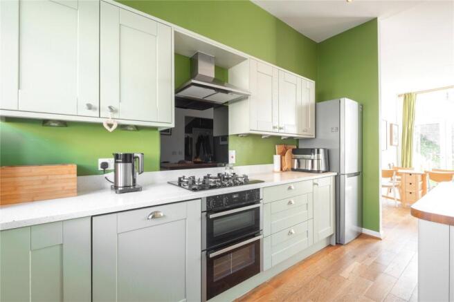 5 bed Terraced for sale Image 8
