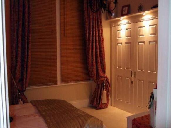 bed 1