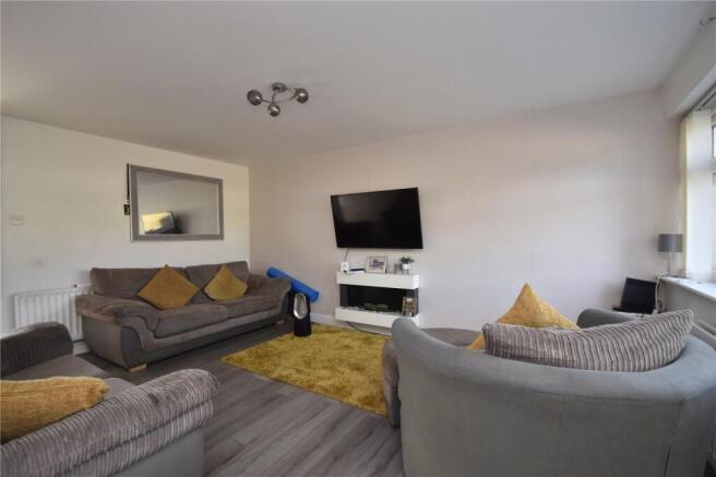 3 bed Terraced for sale Image 6
