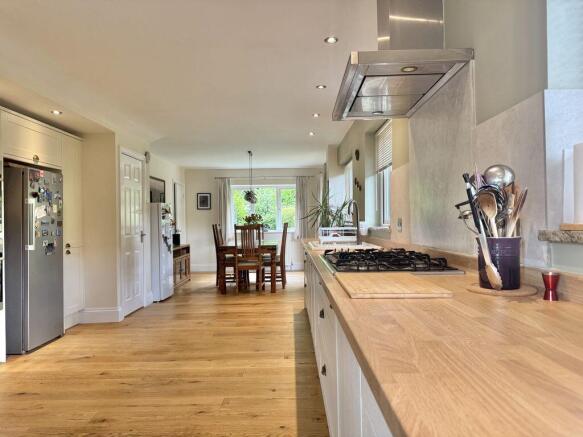 Larksmead Way, Ogwell photo 4