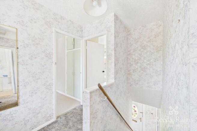 3 bed Terraced for sale Image 9