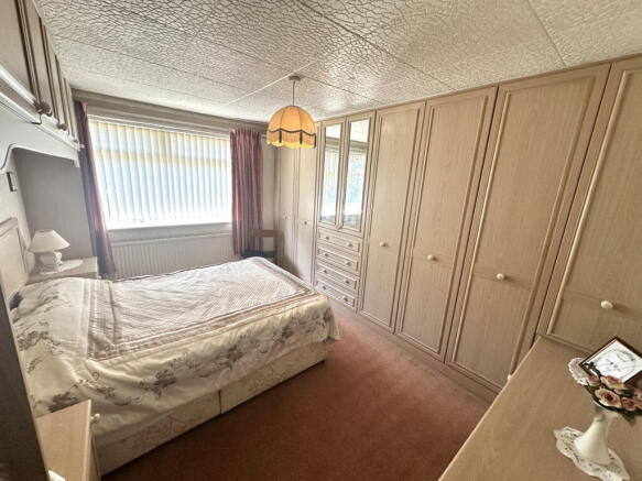 3 bed Semi-Detached for sale Image 12