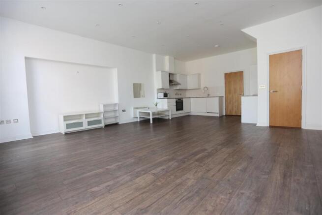 2 Queens Hse (7).JPG