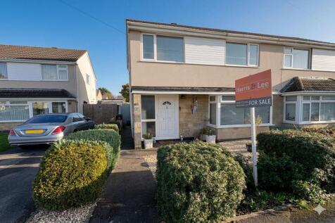 Brangwyn Square, Worle - CLOSE TO HIGH STREET