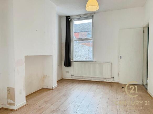 Clifton Street, Garston, Liverpool, L19 photo 4