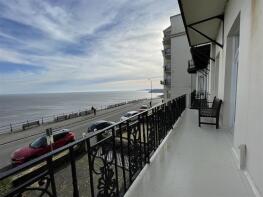 Flat 3, 29 Hedley Court, Esplanade, Scarborough YO11 2AQ