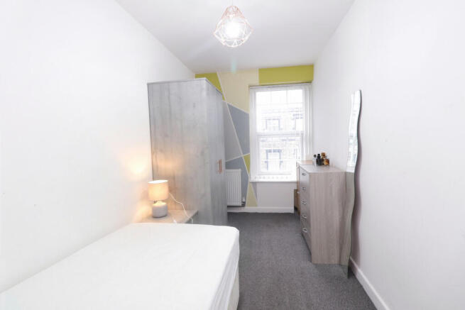 5 bed Terraced for sale Image 12