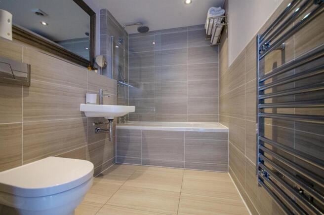 2 bed Apartment to rent Image 8
