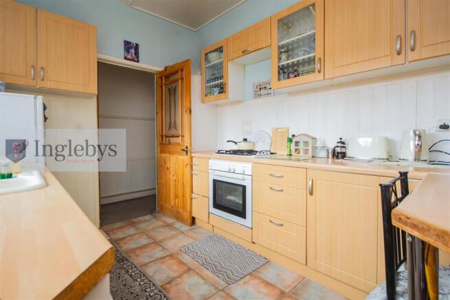 3 bed Flat for sale Image 5