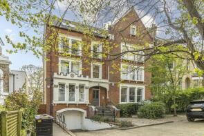 Flat 2, 23, Grove Park, London SE5 8LH