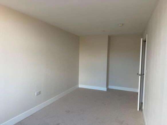 1 bed Apartment to rent Image 5