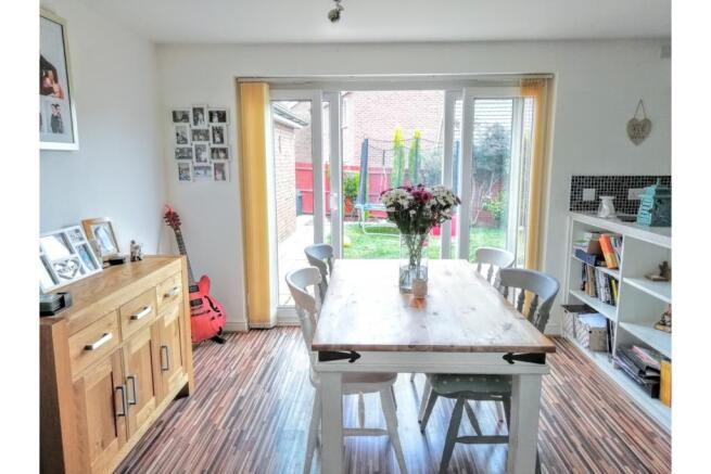 Kitchen/Dining Room