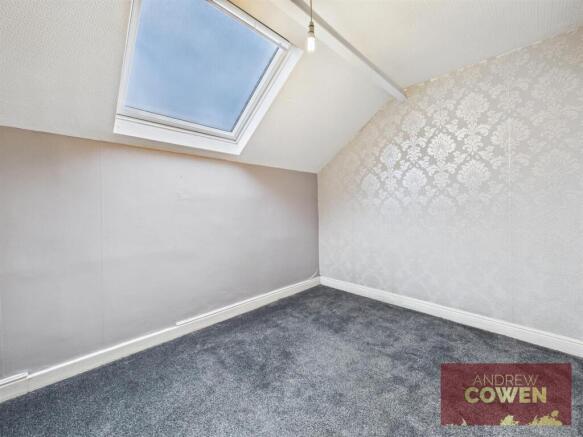 2 bed Terraced for sale Image 9