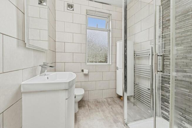 3 bed Detached Bungalow for sale Image 11