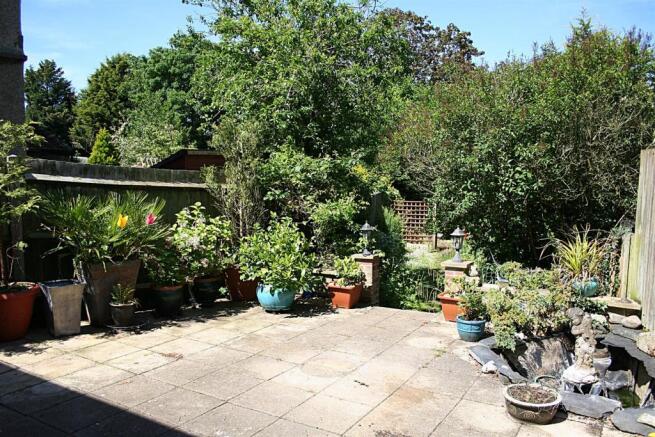 Garden 1.JPG