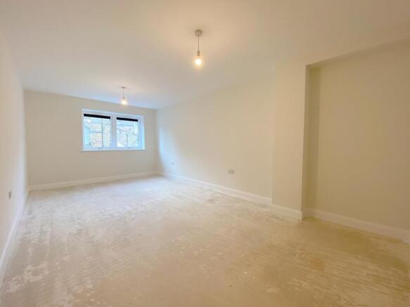 2 bed Flat for sale Image 6