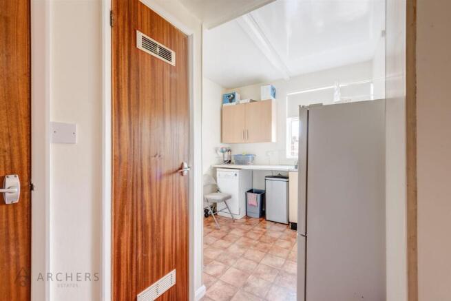 3 bed Detached for sale Image 6