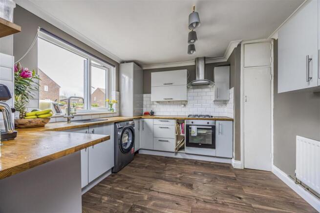 19 Fraser Road, Bedhampton-PorticoMarketing-SoldBy